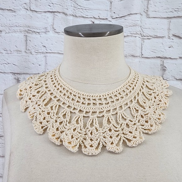 Vintage Handmade Crochet Collar Lace White Dollette Victorian Edwardian Ecru - Picture 3 of 6